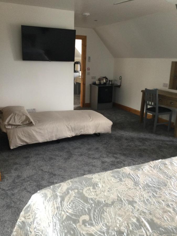 Ben Nevis Manor Bed & Breakfast ฟอร์ตวิลเลียม ภายนอก รูปภาพ
