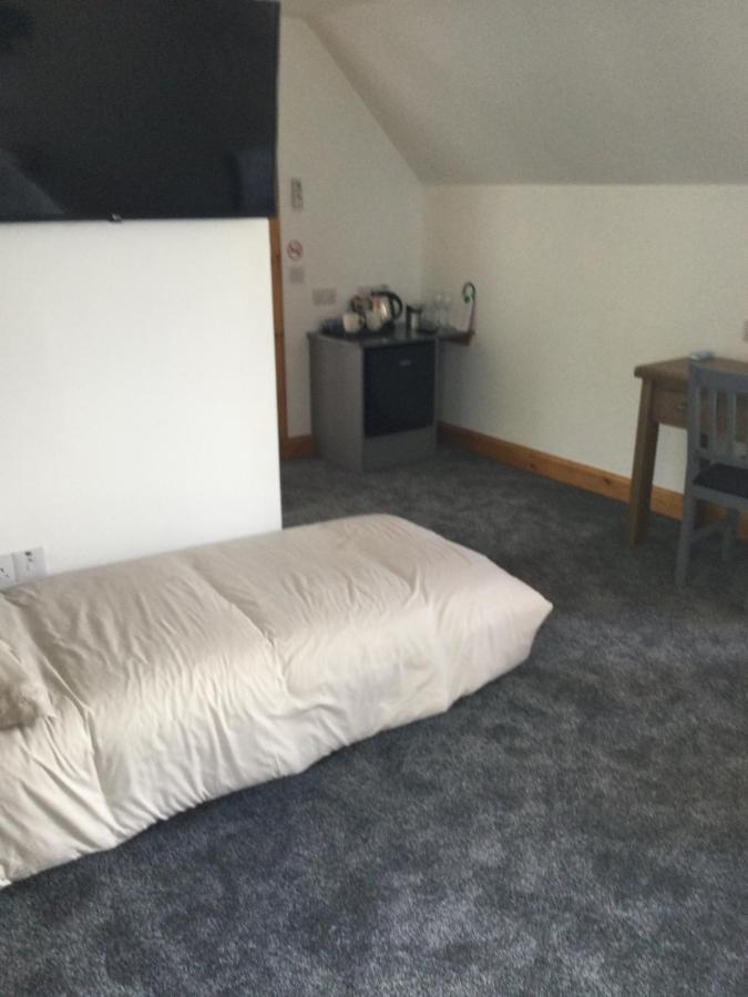 Ben Nevis Manor Bed & Breakfast ฟอร์ตวิลเลียม ภายนอก รูปภาพ
